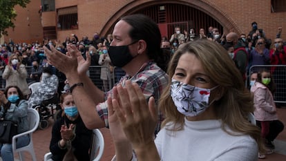 Pablo Iglesias y Yolanda Díaz, el pasado viernes durante un acto de campaña en el barrio de Vallecas (Madrid).