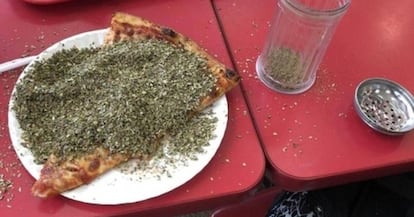 Pizza con orégano