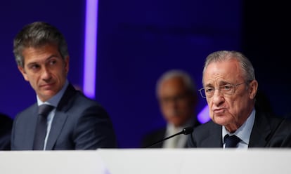El consejero delegado de ACS, Juan Santamaría, y el presidente del grupo, Florentino Pérez.