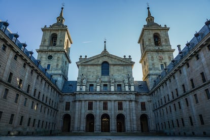 El Patio de los Reyes en el Real Monasterio de San Lorenzo de El Escorial (Comunidad de Madrid).