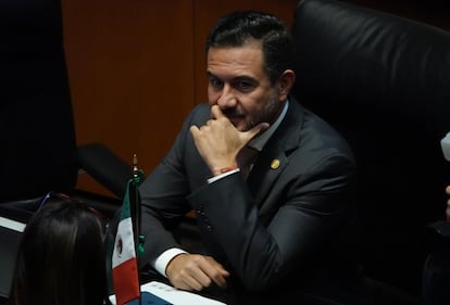 Miguel Ángel Yunes Márquez durante una sesión ordinaria en el Senado de la República, el 15 de octubre de 2024.