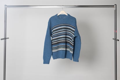 A blue sweater was tossed into a Cáritas donation box, operated by the Catholic Church, on April 10. Five days later, it arrived at an Atalayuela industrial estate in Madrid. From there, it traveled to Sharjah in the United Arab Emirates.