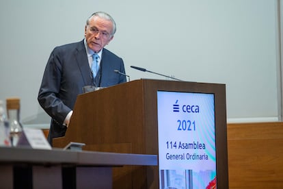 Isidro Fainé, en la asamblea general de la CECA en Madrid.