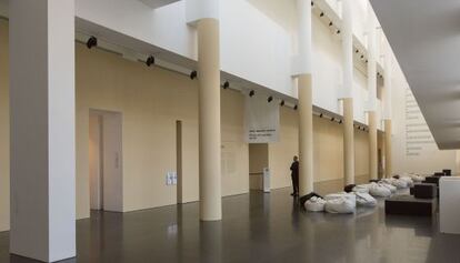 La obra 'Deuteranomalia', de Oriol Vilanova, incorpora color por primera vez al Macba en 26 años.