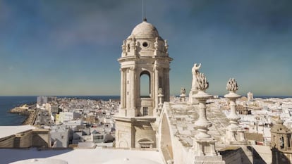 The view from one of the cathedral towers in Cádiz.