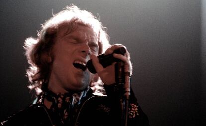 Van Morrison en un concierto de Santa Monica de 1973, California.