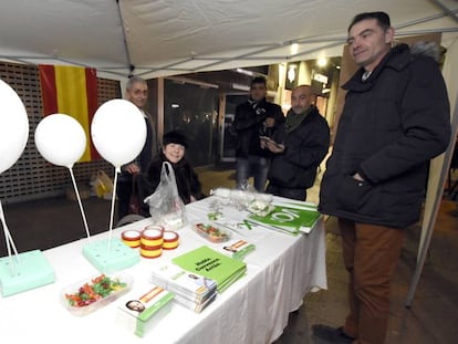 A la dreta, José Antonio Ortiz Cambray, líder de Vox a Lleida.