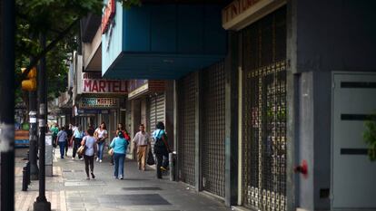 Closed businesses in Caracas.