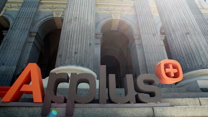 Entrada al Palacio de la Bolsa de Madrid el día del debut bursátil de Applus+.
