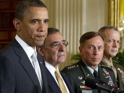 Obama en una foto de archivo, junto a Panetta, Petraeus y Allen.