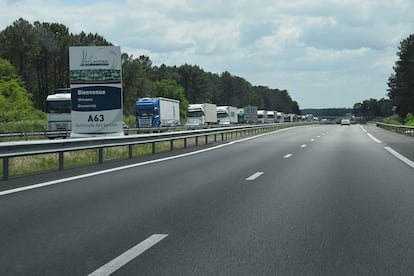 Vista de la autopista francesa A-63.
