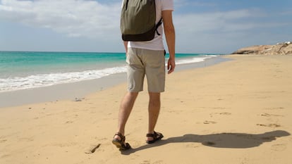 Las sandalias 'barefoot' fortalecen los músculos del pie. GETTY IMAGES.