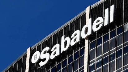 Una imagen de las sede del Banc Sabadell, en Barcelona.